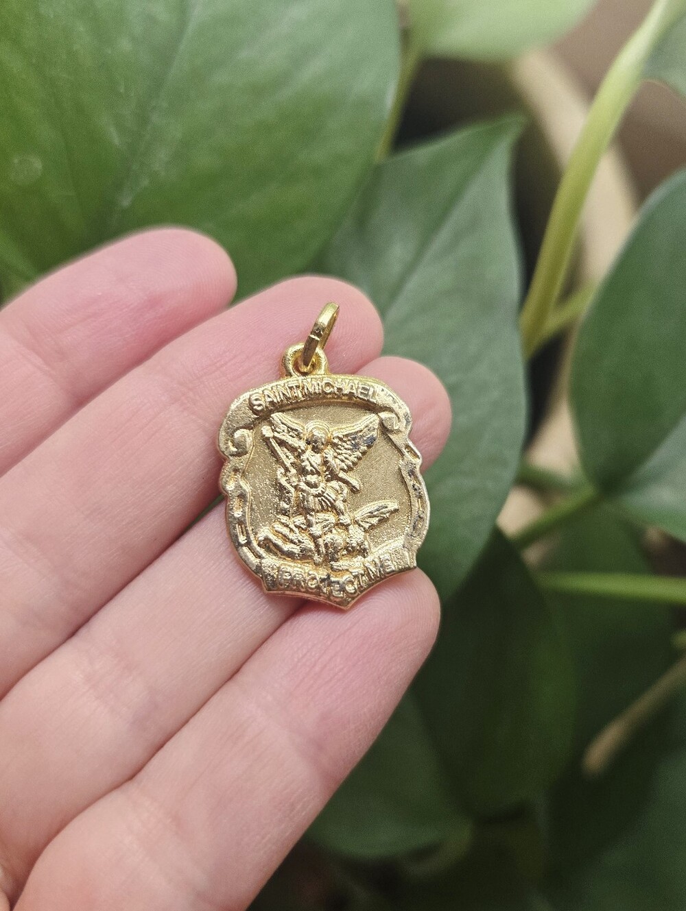 Vintage St. Michael Pendant β Gold-Tone Archangel Saint Michael Religious Medal